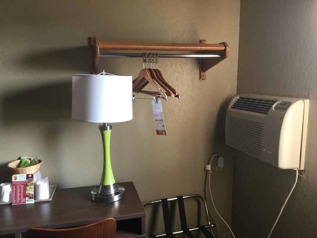 Super 8 By Wyndham Youngstown/Austintown Екстер'єр фото