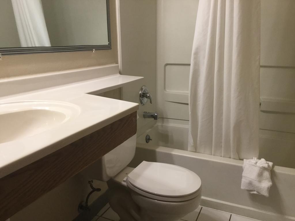 Super 8 By Wyndham Youngstown/Austintown Екстер'єр фото